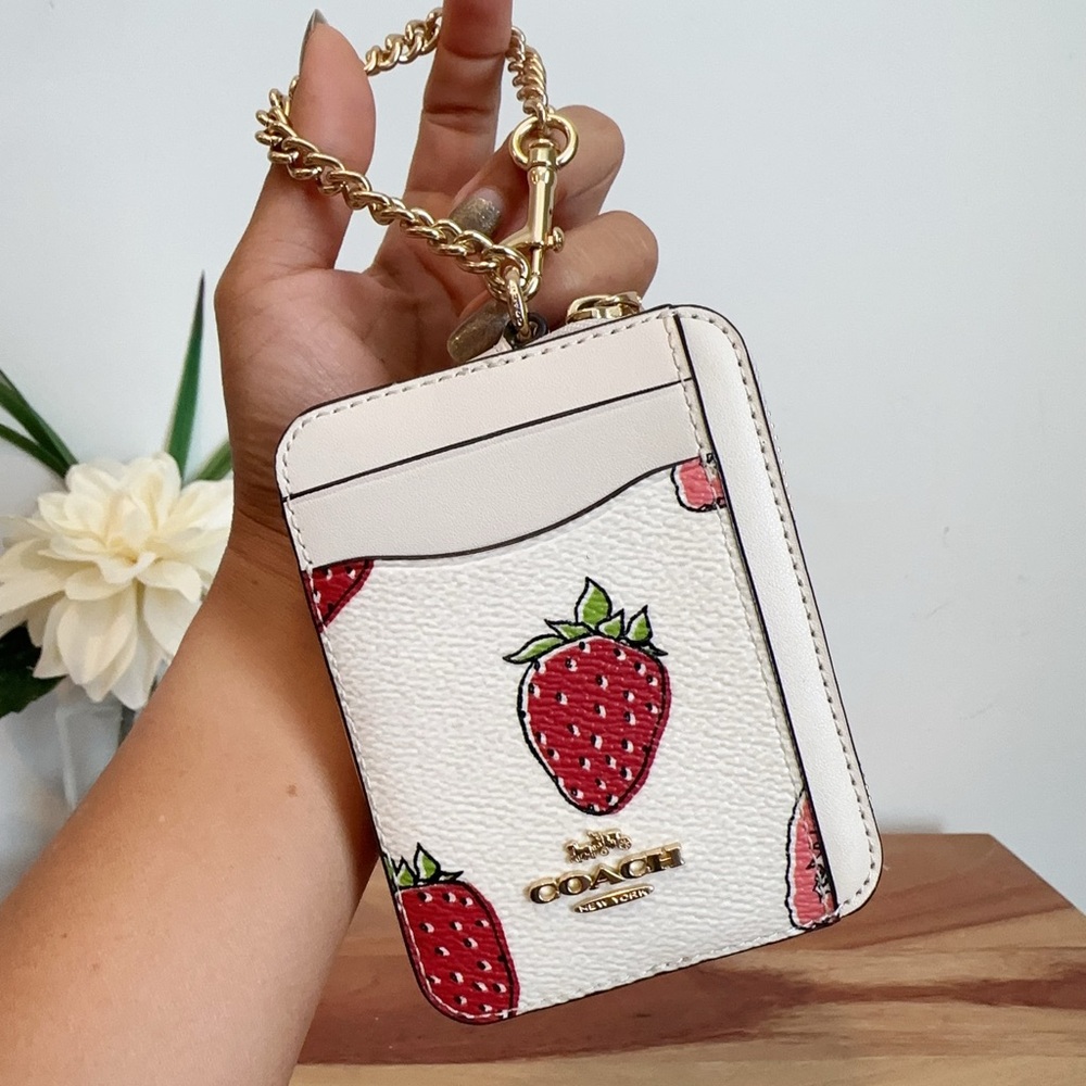 NWT Coach Zip Card Case With Strawberry Print - Picture 2 of 5